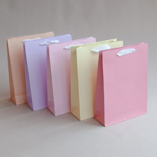 Gaveposer i rosa pastellfarger for dugnad