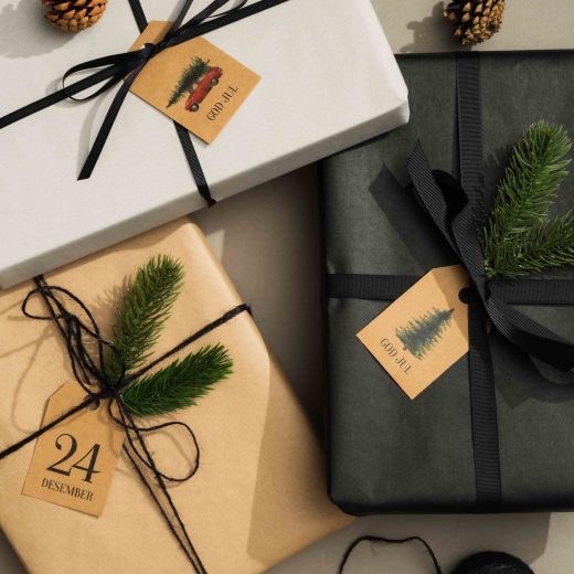 Julebil-pakken med 40 til-og-fra-lapper og klistremerker